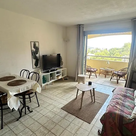 Cozy For 3 People Апартаменты Сен-Рафаэль