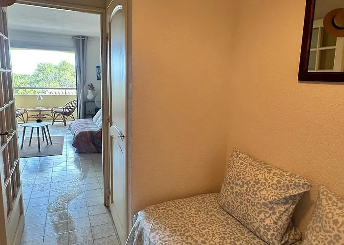 Cozy For 3 People Апартаменты