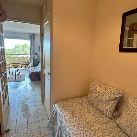 Cozy For 3 People Διαμέρισμα